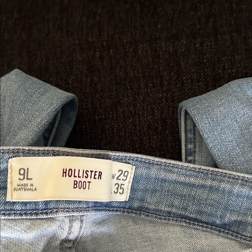 Hollister woman’s jeans